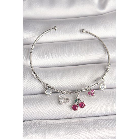 Pirinç Gümüş Renk Sallantı Kiraz Figür Kalp Detay Charm Kadın Bileklik Pirinç Gümüş Renk Sallantı Kiraz Figür Kalp Detay Charm Kadın Bileklik