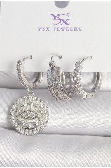 Pirinç Gümüş Renk Zirkon Taşlı Göz İşlemeli Halka Model 3'Lü Kadın Kombin Küpe Pirinç Gümüş Renk Zirkon Taşlı Göz İşlemeli Halka Model 3'Lü Kadın Kombin Küpe