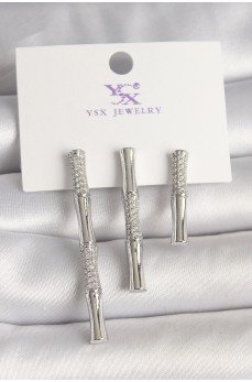 Pirinç Gümüş Renk Zirkon Taşlı Bambu Model 3'Lü Kadın Kombin Küpe Pirinç Gümüş Renk Zirkon Taşlı Bambu Model 3'Lü Kadın Kombin Küpe