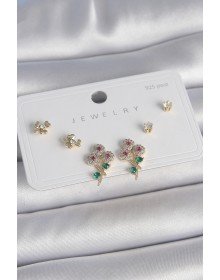 Pirinç Gold Renk Renkli Zirkon Taşlı Çiçek Model Yaprak Detay 925 Ayar Gümüş Çivi Kadın Küpe Seti