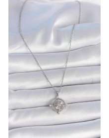 316L Çelik Gümüş Renk Zincir Zirkon Taşlı Pusula Model Kadın Kolye