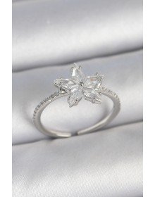 Pirinç Gümüş Renk Zirkon Taşlı Yıldız Model Ayarlanabilir Kadın Yüzük