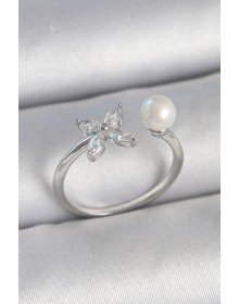 Pirinç Gümüş Renk Zirkon Taşlı Çiçek Model İnci Detay Ayarlanabilir Kadın Yüzük