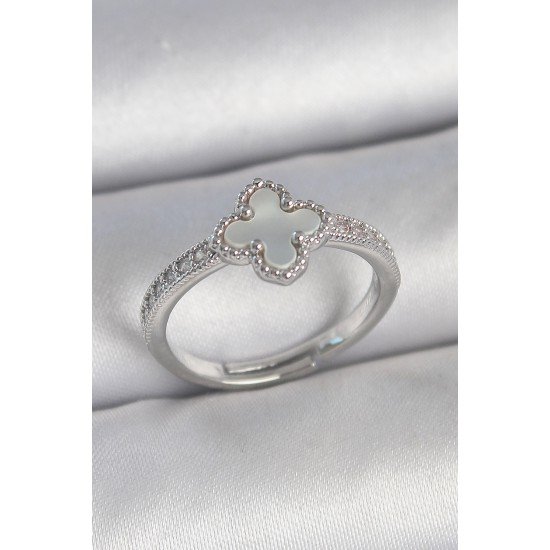 Pirinç Gümüş Renk Zirkon Taşlı Beyaz Mineli Yonca Model Ayarlanabilir Kadın Yüzük