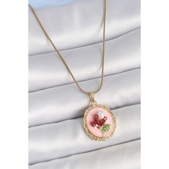 316L Çelik Gold Renk Zincir Pembe Mineli İncili Çiçek İşlemeli Portre Model Kadın Kolye 316L Çelik Gold Renk Zincir Pembe Mineli İncili Çiçek İşlemeli Portre Model Kadın Kolye