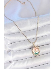 316L Çelik Gold Renk Zincir Mix Renk Çiçek İşlemeli Zirkon Taş Detaylı Portre Model Kadın Kolye