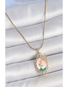 316L Çelik Gold Renk Zincir Mix Renk Çiçek İşlemeli Zirkon Taş Detaylı Portre Model Kadın Kolye