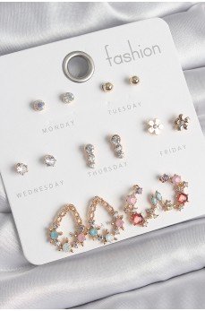 Pirinç Gold Renk Zirkon Taşlı Damla Model Yıldız Detaylı 7 Çift Kadın Küpe Seti