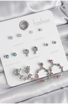 Pirinç Gümüş Renk Zirkon Taşlı Gül Figür Halka Model 7 Çift Kadın Küpe Seti Pirinç Gümüş Renk Zirkon Taşlı Gül Figür Halka Model 7 Çift Kadın Küpe Seti