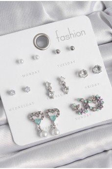 Pirinç Gümüş Renk Zirkon Taşlı Sallantılı Kalp Model Çiçek Detay 7 Çift Kadın Küpe Seti