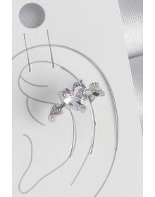 Pirinç Gümüş Renk Zirkon Taşlı Yıldız Model Kadın Kıkırdak Küpe