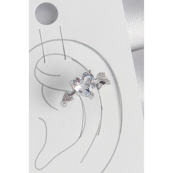 Pirinç Gümüş Renk Zirkon Taşlı Yıldız Model Kadın Kıkırdak Küpe Pirinç Gümüş Renk Zirkon Taşlı Yıldız Model Kadın Kıkırdak Küpe