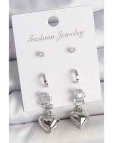 Pirinç Gümüş Renk Zirkon Taşlı Sallantılı Kalp Model Yarım Halka Detay 3 Çfit Kadın Küpe Seti