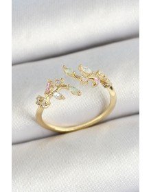 Pirinç Yaprak Figürlü Zirkon Taşlı Gold Renk Ayarlanabilir Kadın Yüzük