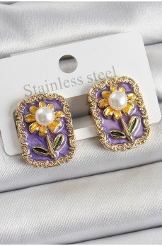 Pirinç Mor Mineli Papatya Figürlü Sanatsal Portre Model Gold Renk Kadın Küpe Pirinç Mor Mineli Papatya Figürlü Sanatsal Portre Model Gold Renk Kadın Küpe