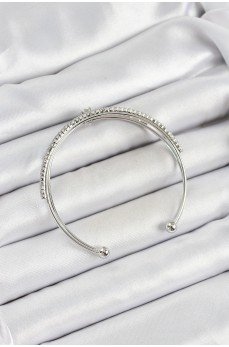 Pirinç Gümüş Renk Zirkon Taşlı Kalp Detaylı Kadın Bileklik