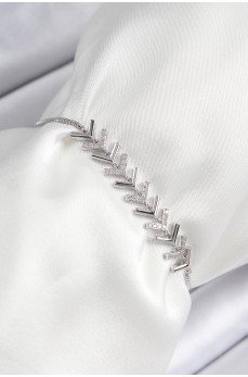 Pirinç Zirkon Taşlı Sıralı Ok Model Gümüş Renk Asansörlü Kadın Bileklik