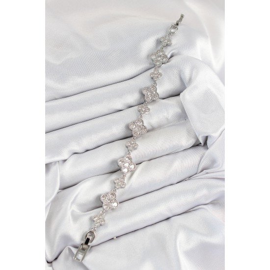 Pirinç Zirkon Taşlı Yonca Model Gümüş Renk VIP Seri Kadın Bileklik Pirinç Zirkon Taşlı Yonca Model Gümüş Renk VIP Seri Kadın Bileklik