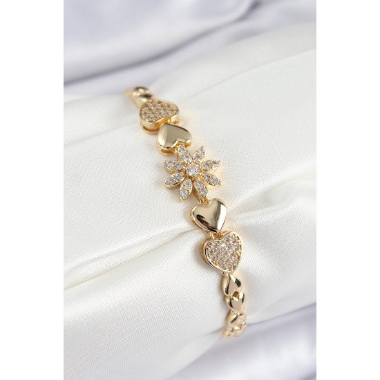 Pirinç Zirkon Taşlı Kalp Detaylı Çiçek Model Gold Renk Kadın Bileklik