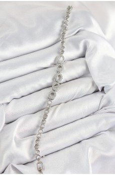 Pirinç Zirkon Taşlı Oval Model Gümüş Renk Kadın Bileklik