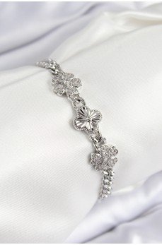 Pirinç Zirkon Taşlı Yonca Model Gümüş Renk Kadın Bileklik