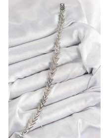 Pirinç Zirkon Taşlı Sıralı Ok Model Gümüş Renk Kadın Bileklik