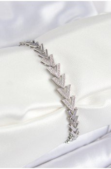 Pirinç Zirkon Taşlı Sıralı Ok Model Gümüş Renk Kadın Bileklik