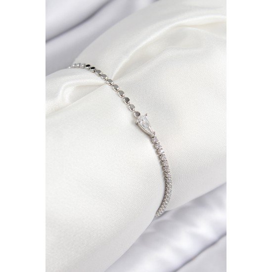 Pirinç Zirkon Taşlı Damla Model Ezme Zincir Gümüş Renk Kadın Bileklik