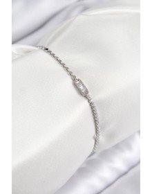 Pirinç Zirkon Taşlı Dikdörtgen Model Ezme Zincir Gümüş Renk Kadın Bileklik