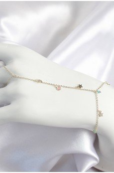 Pirinç Renkli Zirkon Taşlı Sallantılı Yıldızlı Model Gold Renk Kadın Şahmeran