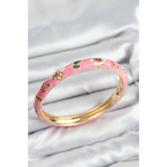 Mineli Pirinç Pembe Çiçek Motifli Gold Kadın Kelepçe Mineli Pirinç Pembe Çiçek Motifli Gold Kadın Kelepçe