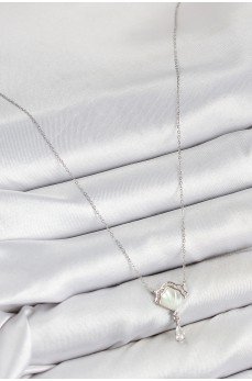 Pirinç Zirkon Taşlı İstiridye Model Gümüş Renk Kadın Kolye