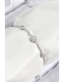 Pirinç Zirkon Taşlı Kar Tanesi Model Gümüş Renk Asansörlü Kadın Bileklik