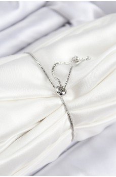 Pirinç Zirkon Taşlı Daire Model Gümüş Renk Asansörlü Kadın Bileklik