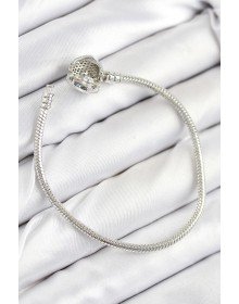 Pirinç Charm Zirkon Taşlı Kalp Model Gümüş Renk Kadın Bileklik