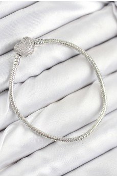 Pirinç Charm Zirkon Taşlı Kalp Model Gümüş Renk Kadın Bileklik