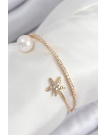 Pirinç Zirkon Taşlı Yıldız Ve İnci Model Gold Renk Kadın Bileklik