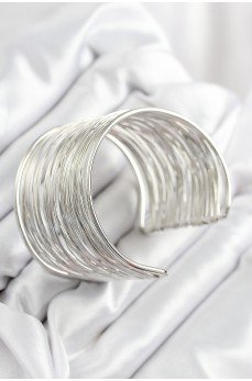 Pirinç Tel Sarma Model Gümüş Renk Kadın Bileklilk Pirinç Tel Sarma Model Gümüş Renk Kadın Bileklilk