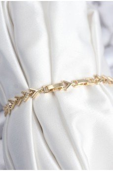 Pirinç VIP Seri Gold Zirkon Taşlı Balık Sırtı Model Kadın Bileklik Pirinç VIP Seri Gold Zirkon Taşlı Balık Sırtı Model Kadın Bileklik