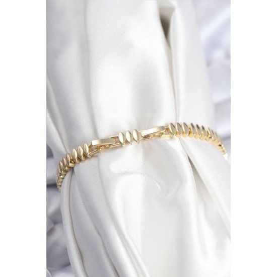 Pirinç VIP Seri Gold Renk Zirkon Taşlı Arpa Model Kadın Bileklik Pirinç VIP Seri Gold Renk Zirkon Taşlı Arpa Model Kadın Bileklik