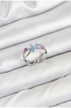 Pirinç Gümüş Renk Zirkon Taşlı Mavi Çiçekli Kadın Yüzük Pirinç Gümüş Renk Zirkon Taşlı Mavi Çiçekli Kadın Yüzük