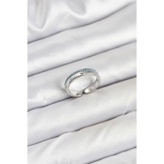 Pirinç Gümüş Renk Sıralı Zirkon Taşlı Kutup Yıldızı Model Kadın Yüzük