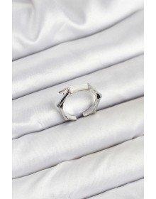 Pirinç Gümüş Renk Kemik Model Kadın Yüzük