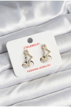 Pirinç Gold Renk Yıldız Model Kadın Küpe