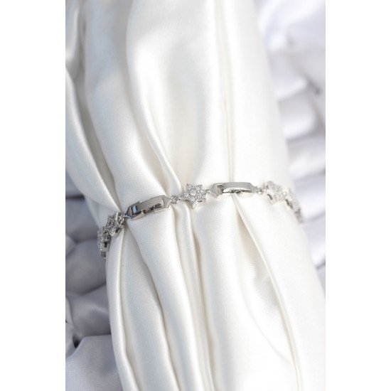 Pirinç Gümüş Renk Yıldız Model Kadın Bileklik Pirinç Gümüş Renk Yıldız Model Kadın Bileklik