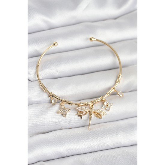 Yusufçuk Charmlı Gold Renk Pirinç Kadın Bileklik Yusufçuk Charmlı Gold Renk Pirinç Kadın Bileklik