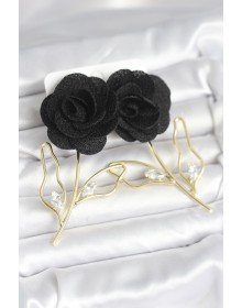 Pirinç Gold Renk Siyah Gül Model Kadın Küpe