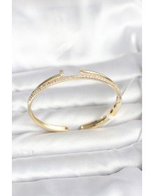 Pirinç Gold Renk Zirkon Taşlı Çivi Model Kadın Kelepçe Bileklik