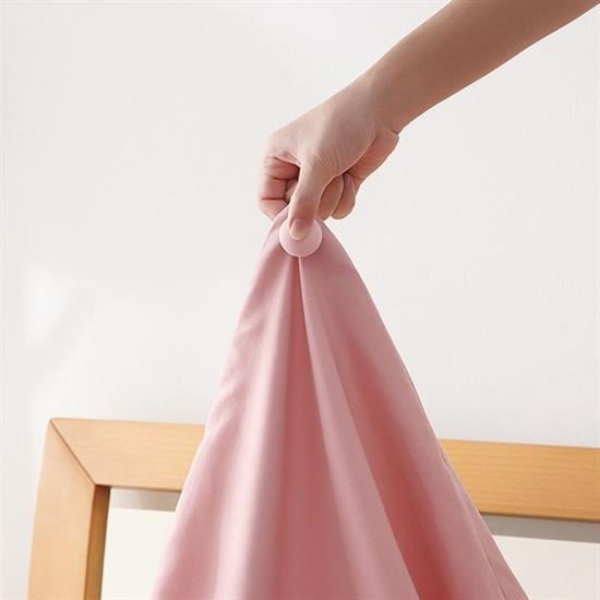 4 Adet Mantar Model Yorgan Kılıfı Ve Çarşaf Tutucu Sabitleyici 4 Adet Mantar Model Yorgan Kılıfı Ve Çarşaf Tutucu Sabitleyici