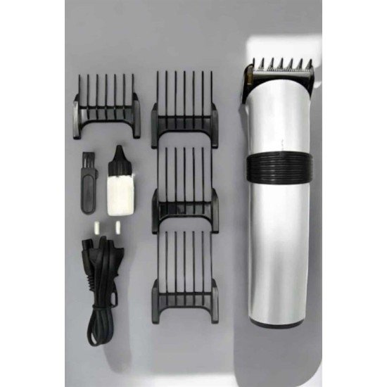 4 Taraklı Profesyonel Şarjlı Saç ve Sakal Kesme Tıraş Makinesi Seti 4 Taraklı Profesyonel Şarjlı Saç ve Sakal Kesme Tıraş Makinesi Seti
